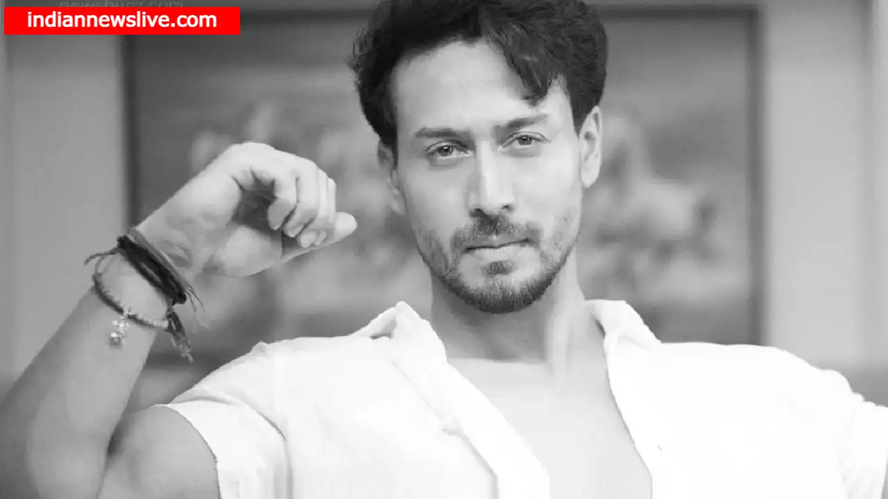 Tiger Shroff Wiki, Biography, Age, Wife, Movies, Body, Images